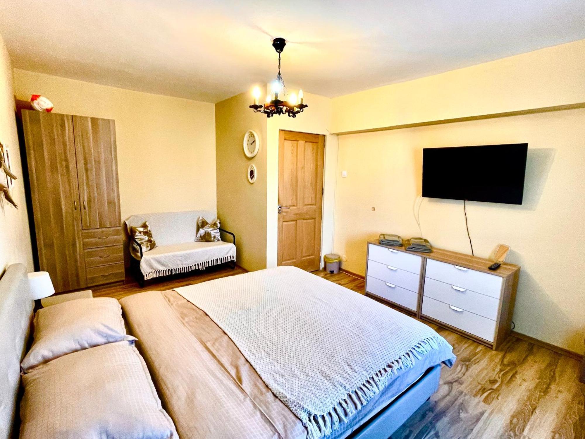 David Apartment Отопени Экстерьер фото